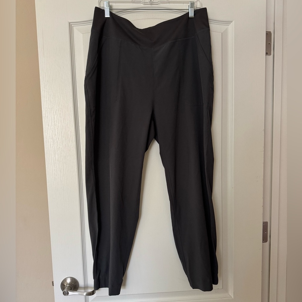Patagonia | W's Happy Hike Studio Pants - Picture 5 of 12